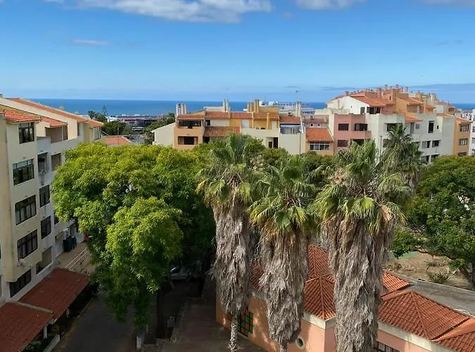 Daire Sea View Penthouse 10 Min Walking Old Town And Pescadores