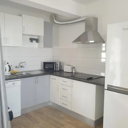 Διαμέρισμα Sea View Penthouse 10 Min Walking Old Town And Pescadores Αλμπουφέιρα