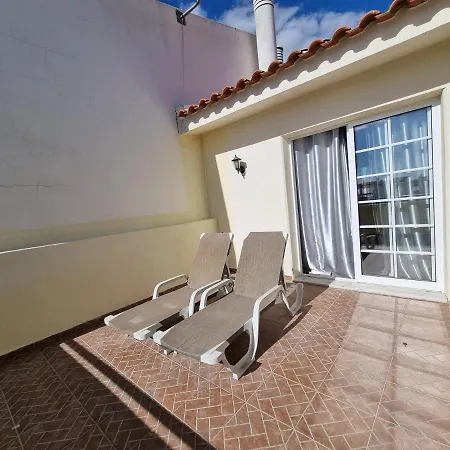 Διαμέρισμα Sea View Penthouse 10 Min Walking Old Town And Pescadores Αλμπουφέιρα