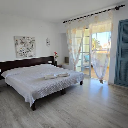 Sea View Penthouse 10 Min Walking Old Town And Pescadores Αλμπουφέιρα